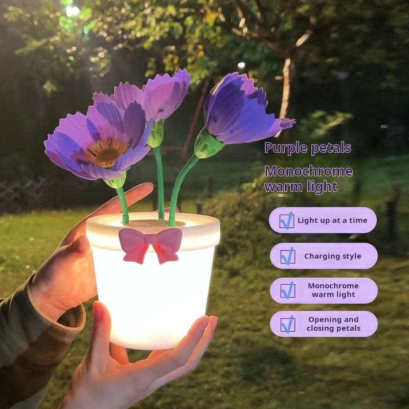A warm night light that can automatically open and close flowers